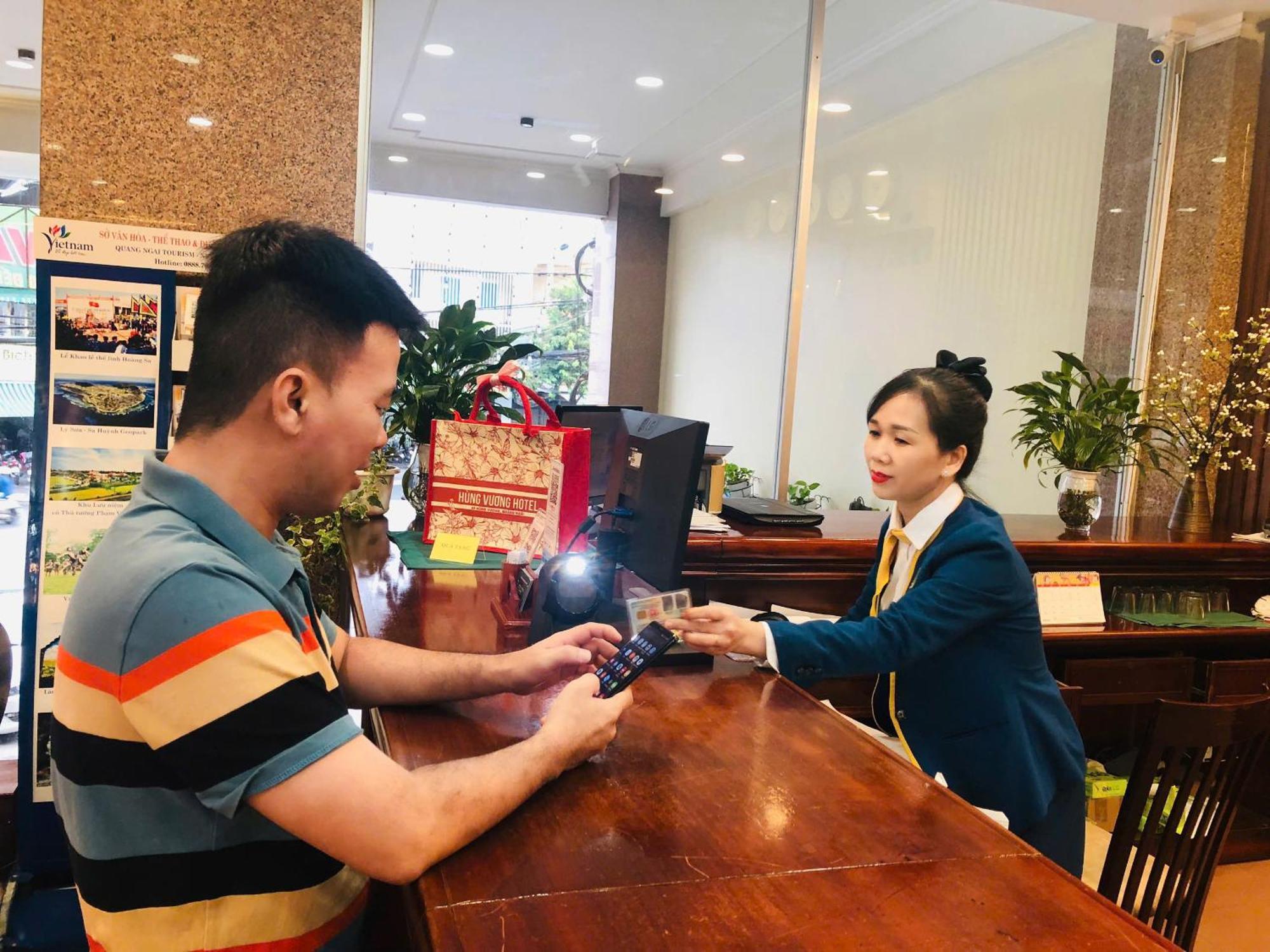 Hotel Khach San Hung Vuong Quang Ngai Exteriér fotografie